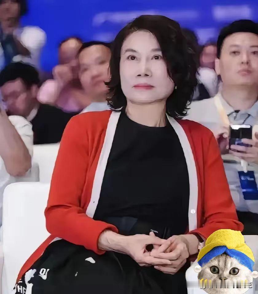 脸都不要了！北京、上海的家电卖场和仓库，格力新空调的箱子正面直接印着“全铜管”这