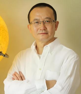 心理学家曾奇峰说了一句很大胆的话：“女人的性欲望比男人强烈得多，只是她们的