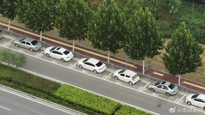 多地停车费大幅下调！起步价降低、免费时段延长，你的停车成本要减少了