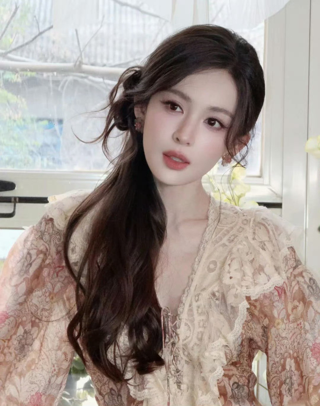 娜扎这真是人类能长出来的脸吗此女的脸庞简直是神迹，都来学这个妆造！清透原生奶