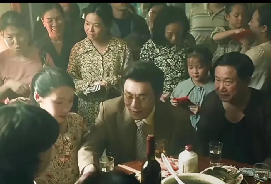 《扫毒风暴》卢少骅真的来找小哑巴了，马英子怎么办？卢少骅回国后改名林彬，来到小