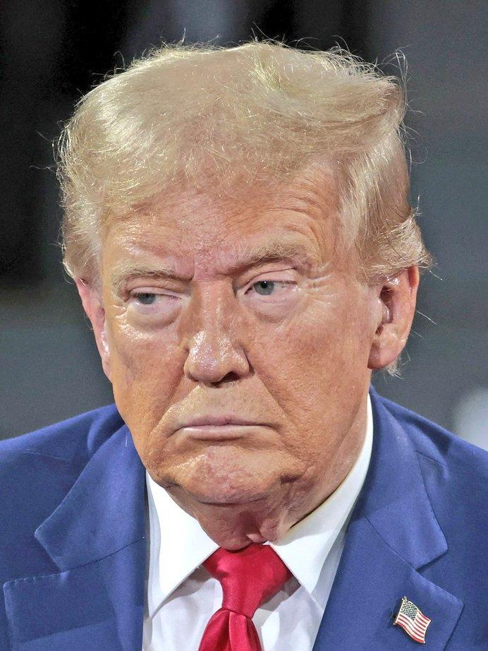 特朗普在接受美媒电话采访时说，“当美国加税到了145%的时候，那就是不和中国做生