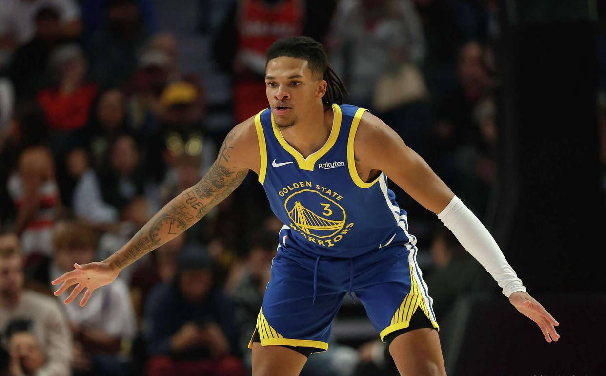 勇士第二轮淘到宝贝了！今年二轮秀威尔理查德，要三分有三分，要跑位有跑位，而且