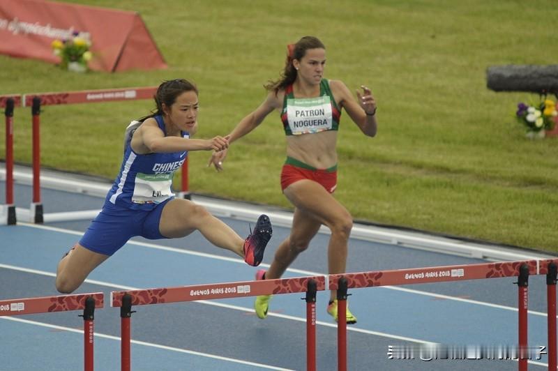 吴艳妮在100米跨栏上的成就有目共睹。她是全运会奖牌的常客，2017年初出茅庐获