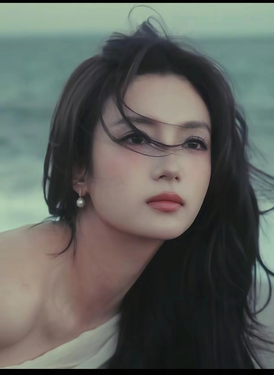 如果把盼盼放到中国的女明星圈子里是什么档位？至少比陈都灵这种档次的要高不是一个层