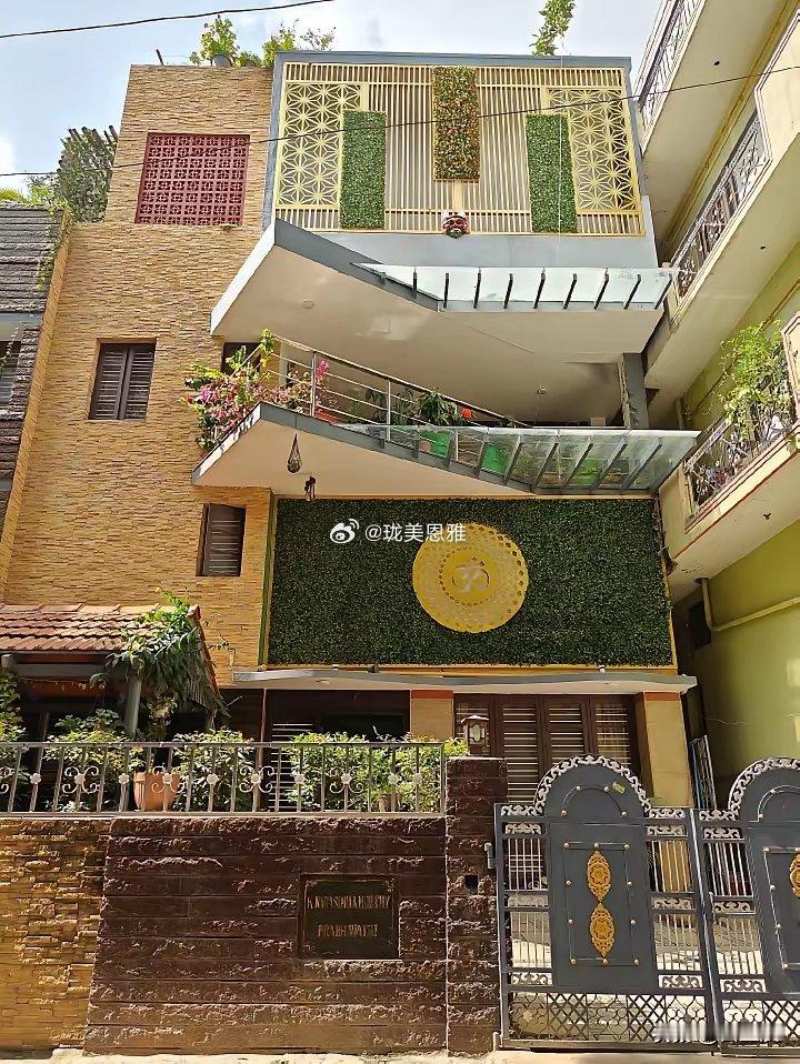 不是说印度的城市里污水横流，牛马横行，脏乱不堪吗！​​​