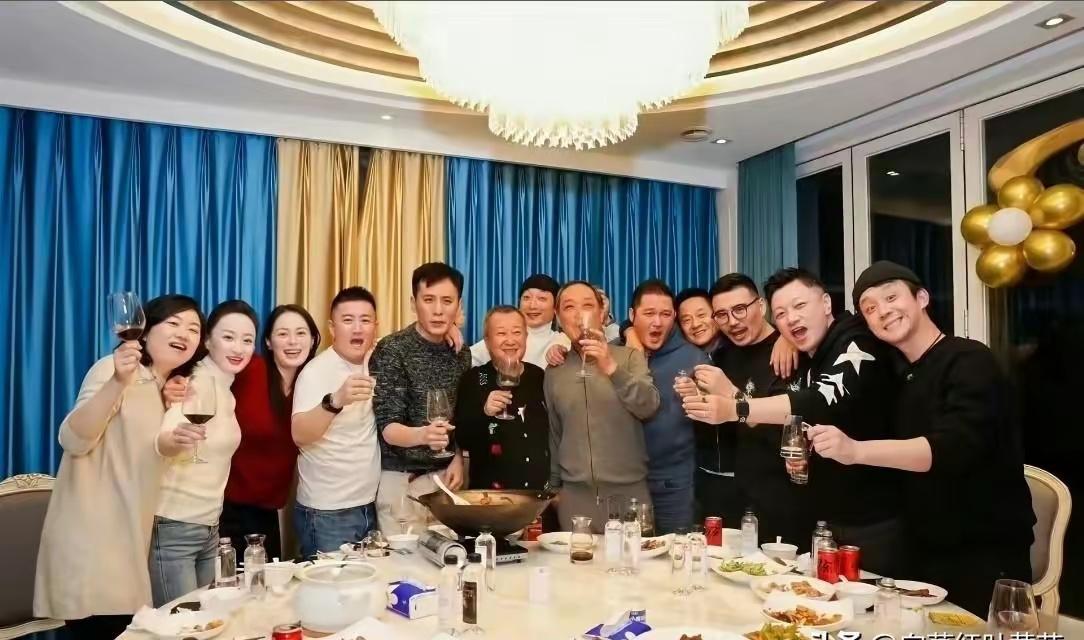 血色浪漫二十年纪念会，饰演周晓白的孙俪缺席，许多人以为是因为她孙俪现在段位不一样