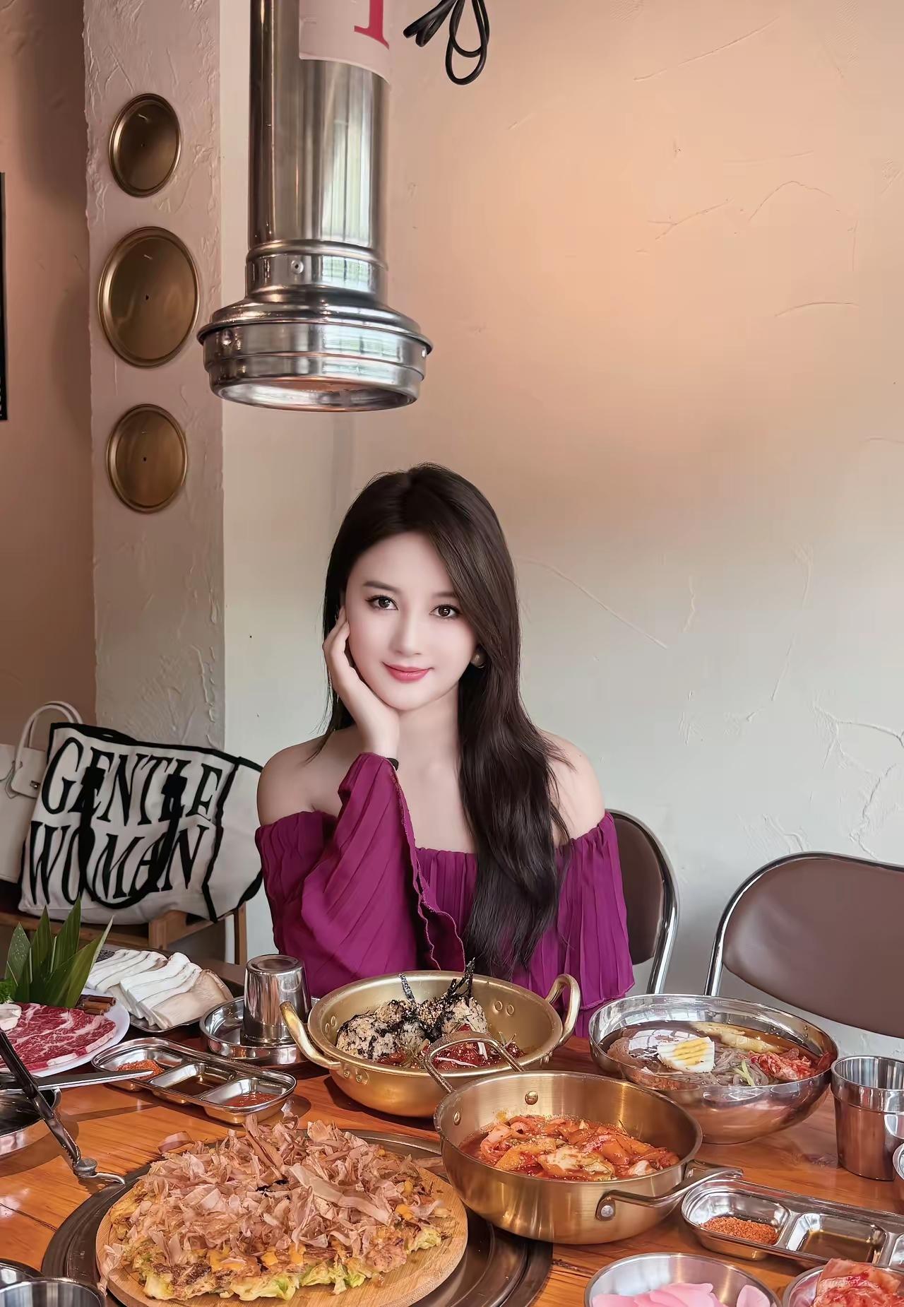 美食佳人，尽享人间繁华。