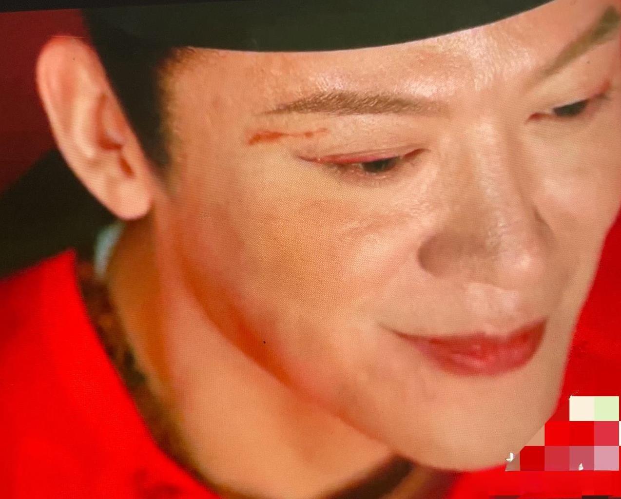谁发现鱼常侍右眼皮上的刀痕了《长安的荔枝》中，这个宦官鱼常侍面相阴冷，给人的感觉