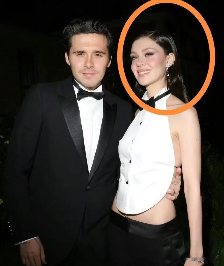 全网都在猜他为何死磕豪门婚姻，直到布鲁克林亲口说出那句：“我父母，从未尊重过她。