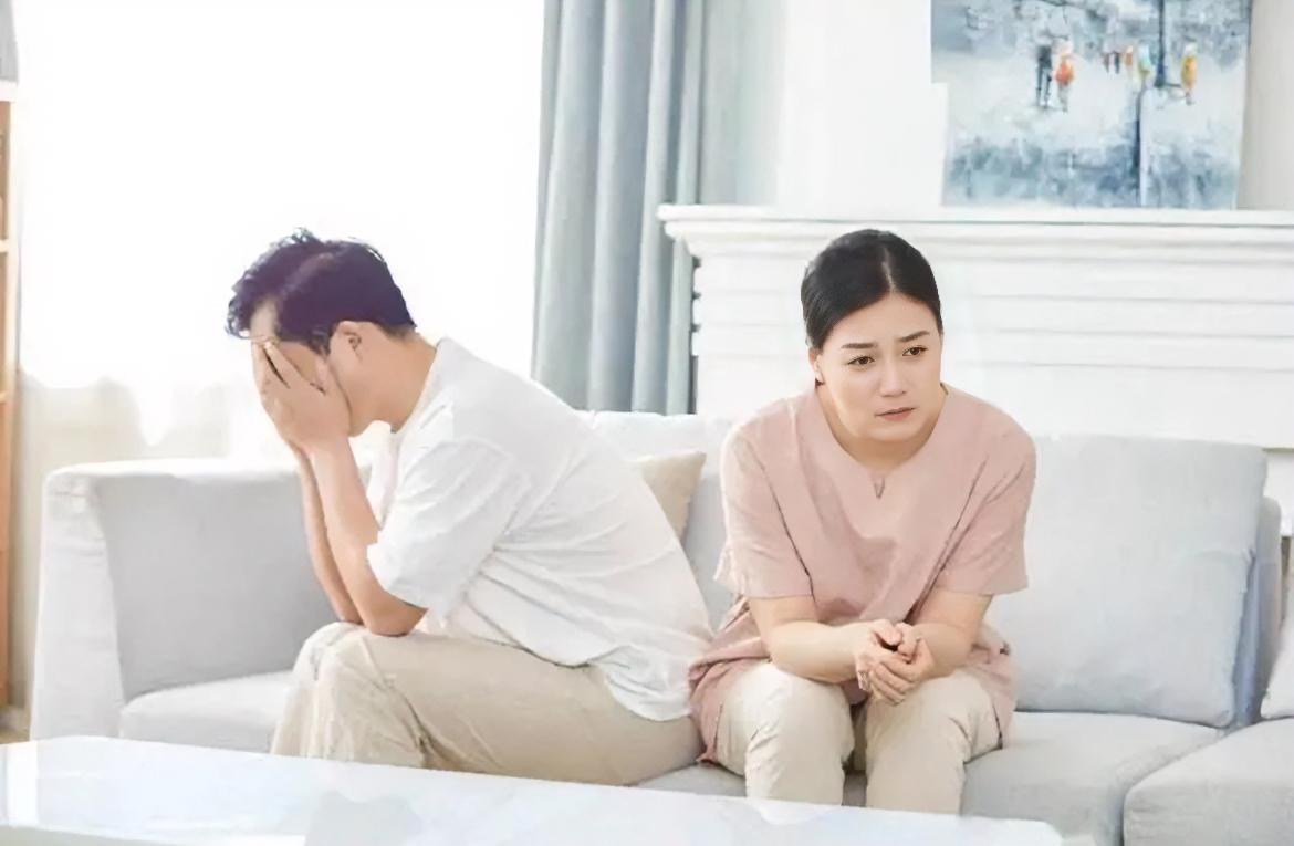 7秒教你看透身边是人是鬼1、对服务员态度恶劣的人，人品往往好不到哪里去。2