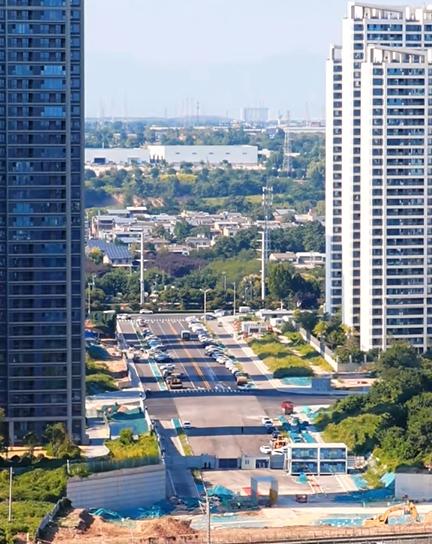 最新！咸阳彩虹二路北延道路及排水工程进度条刷新，各项建设工作正稳步推进...