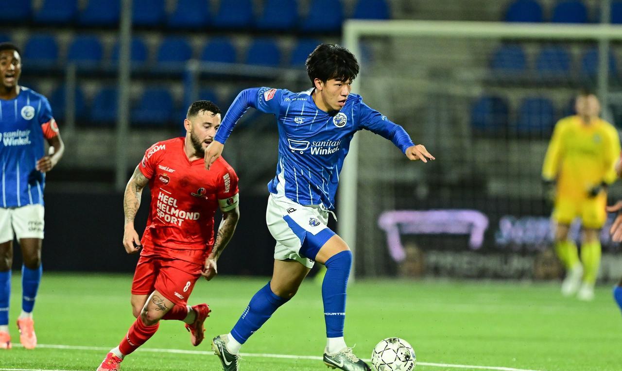 德转身价真是胡乱给的。在荷乙邓波什踢球的王博豪身价才17.5万欧元；而在中乙联赛