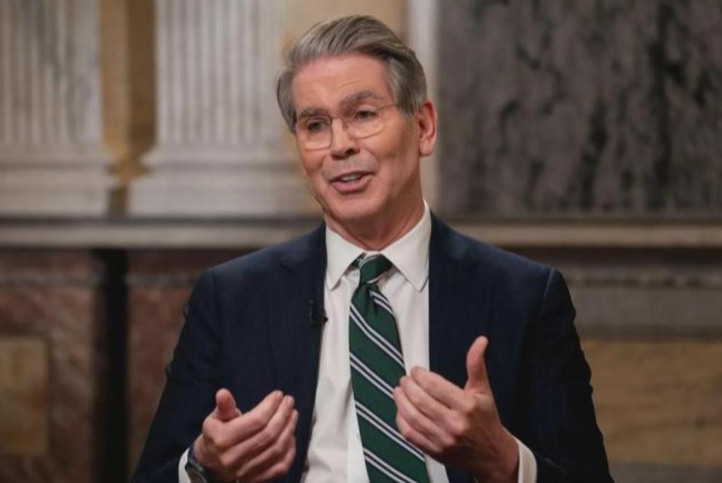 让中美日3国网民都炸锅的一幕发生，美国财长称：美国是中国的盟友。 当地时间1