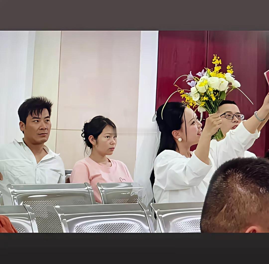 人生海海，人类的悲欢并不相通[笑着哭]​​​