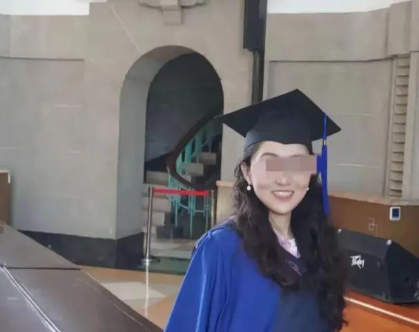 在武大图书馆性骚扰事件中，杨某媛的所作所为并非为了维护女性权力，而是为了确立女性