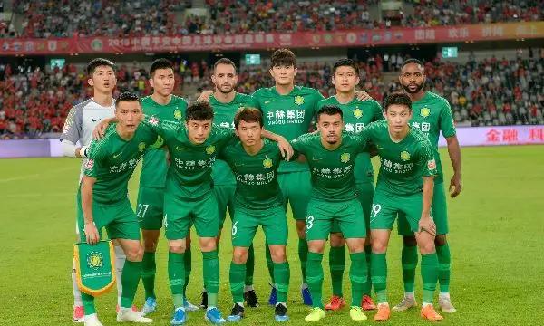 国安球迷天塌了！想到了输球，万万没想到会输6个球还是输给了最不想输的山东鲁能队，