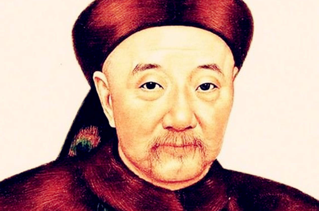 清朝有个县令的朋友去世，他让仆人带去了300两银子吊唁。最后却发现送错了人，这时