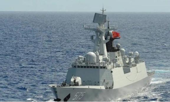 为什么几乎没有国家采购052D？原因很简单——就算中国免费送，大多数国家也不敢接