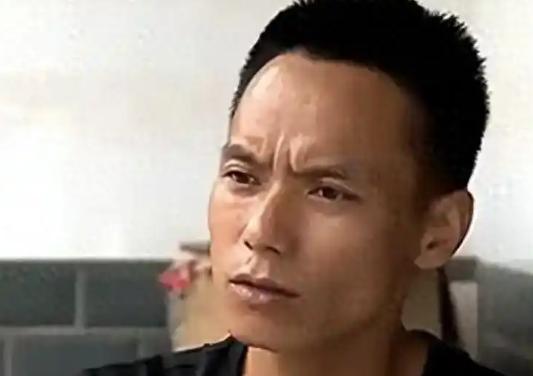 河北一男子，27年以来，一直反反复复做一个很奇怪的梦：1棵梨树下，有位女子，一把