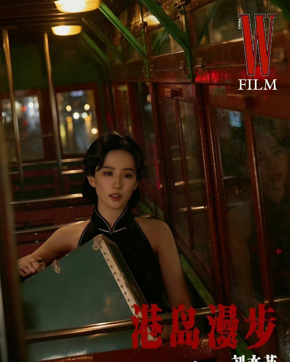 单看这个短片就知道我们刘亦菲小姐姐的可塑性呢，之前的玫瑰真的是看了好多遍了，期待