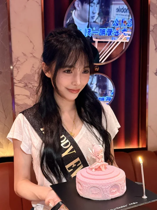 吃蛋糕月˗ˋˏ𓌉🎂𓇋ˎˊ˗