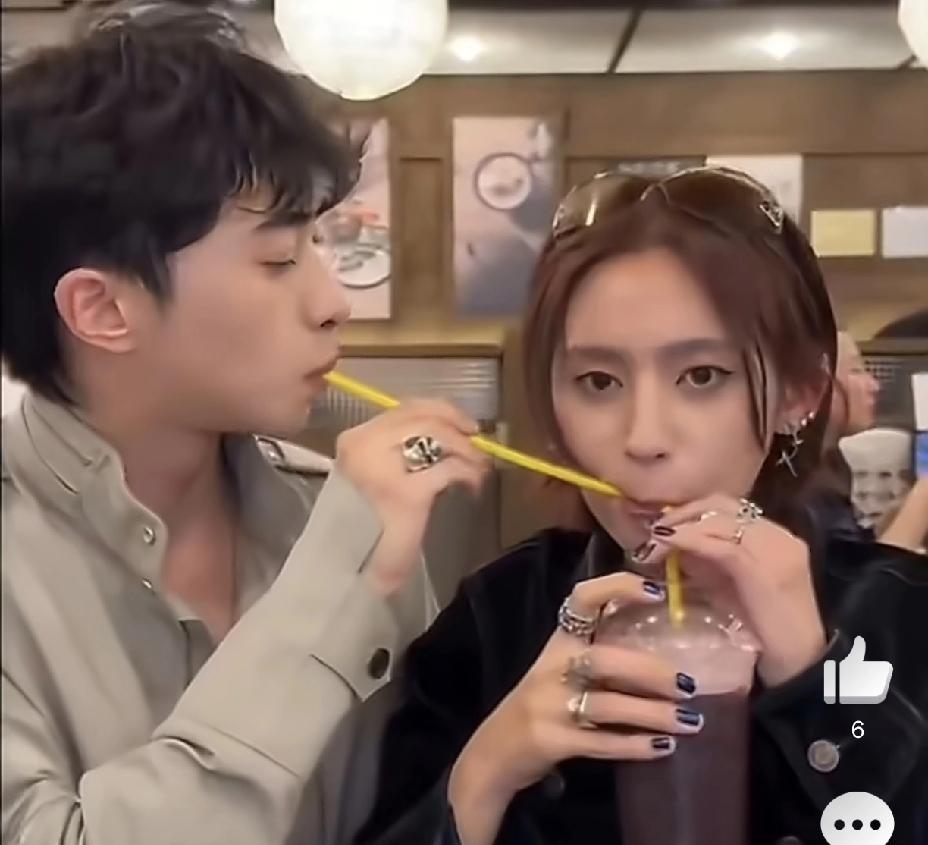 伊能静儿子，引发热议4月30日上午，伊能静儿子引发热议，一段他和女生喝饮料的