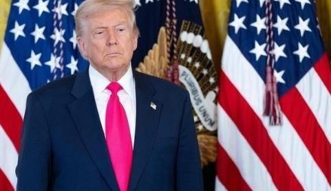 美国向中国下最后通牒：不同意就打？美国这是蹬鼻子上脸！2026年1月，中美外交团