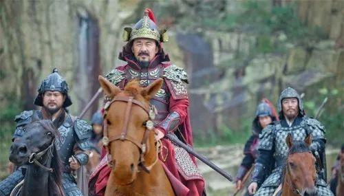 北宋开国名将曹彬，一次找高士陈抟相面，陈抟说：“你早年富贵，但恐没有晚福。以后出
