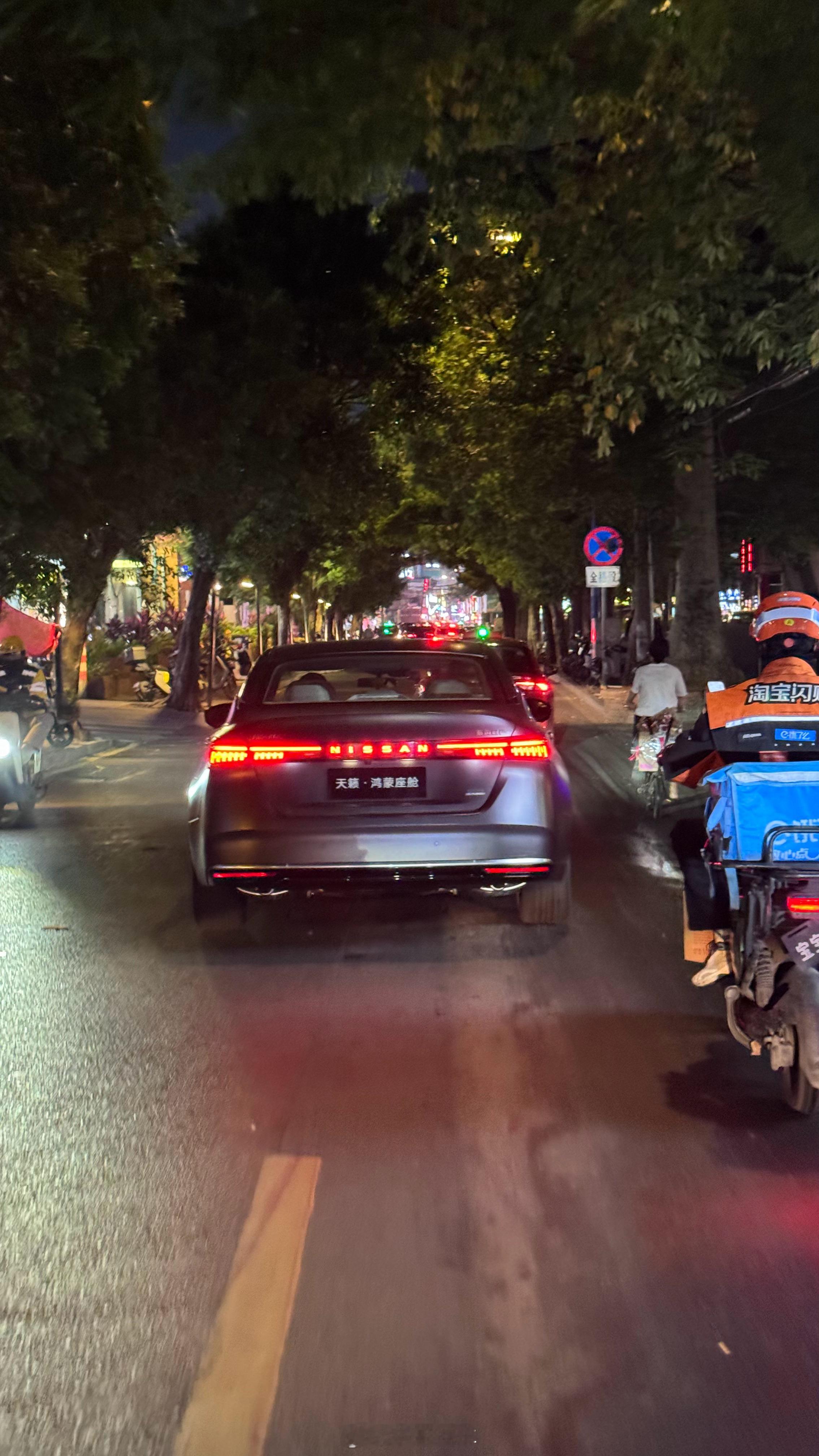 有多少人看到鸿蒙有想买的冲动的？举个手