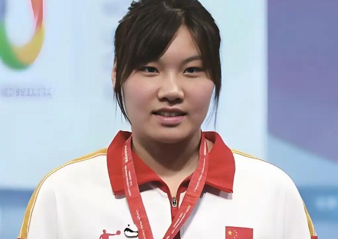 亚运会女子200米自由泳，中国队一老一小冲金！北京时间9月21日，亚运会女子2