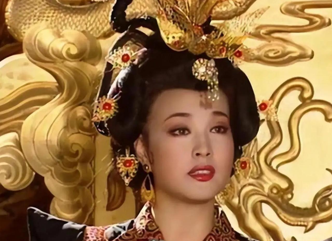 韦顺妃，唐中宗李显的亲外孙女，为了家族被父亲送入宫嫁给了舅舅一个女人，外婆被