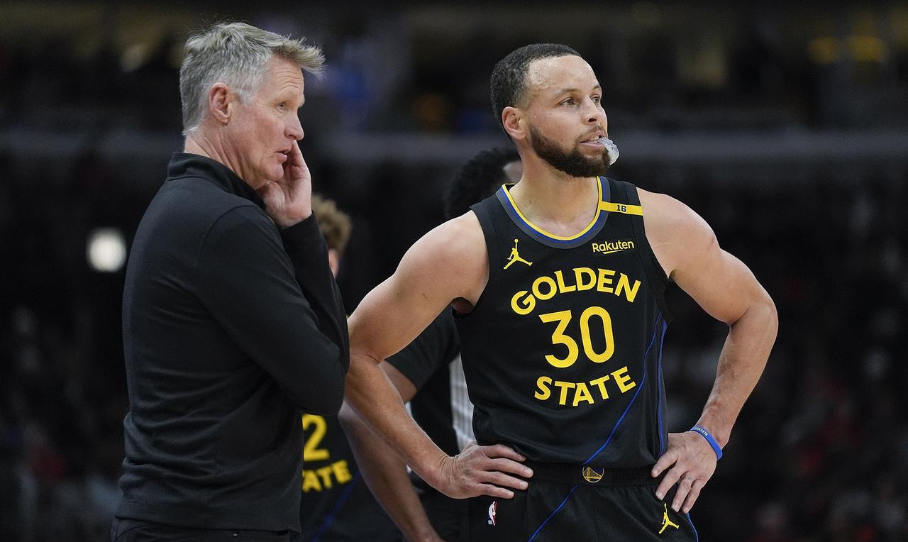 勇士管理层担心库里的健康问题！勇士队记报道：由于球队战绩不佳，库里需要更多的登场