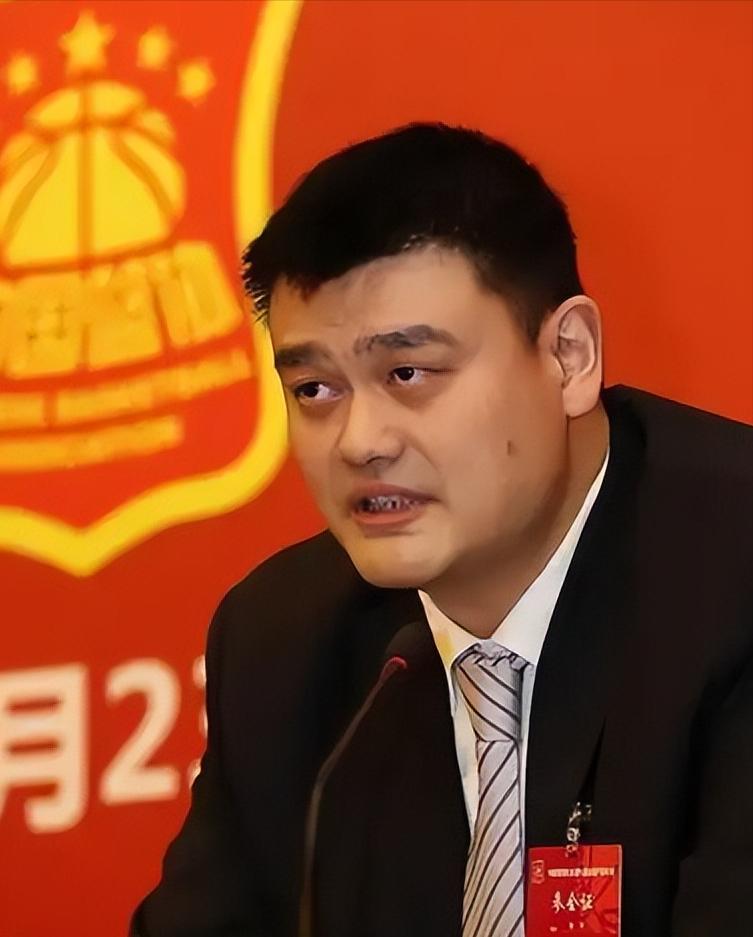 看完中国男篮的惨败后，我突然想起了姚明在三年前说过的话，没想到全部应验了。 