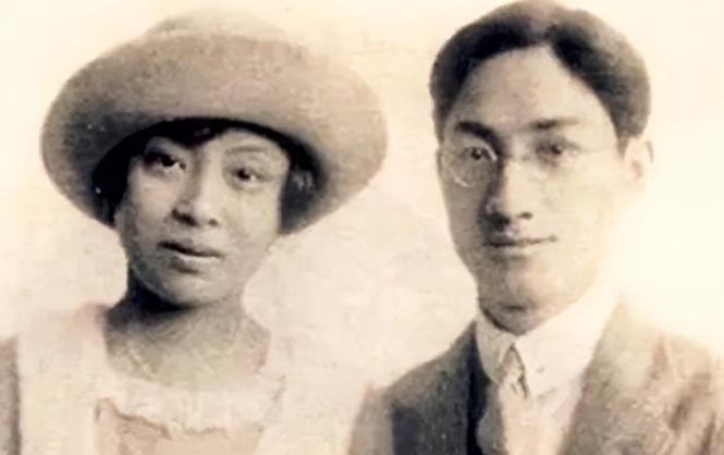1920年，徐志摩被迫把妻子接到身边。他不喜欢妻子，却因为贪恋妻子的身体而坚持同