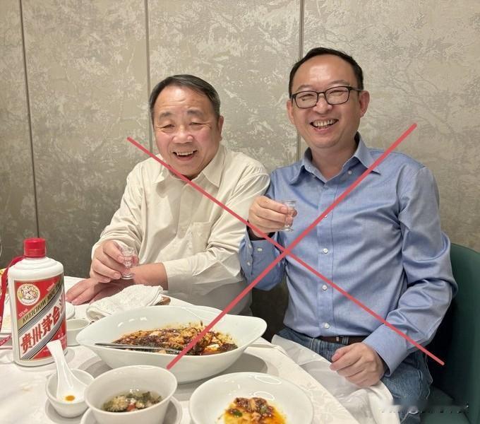 汉奸石平吃川菜，喝茅台？今天，汉奸石平在东京与友人相聚，令人意外的是，已经移