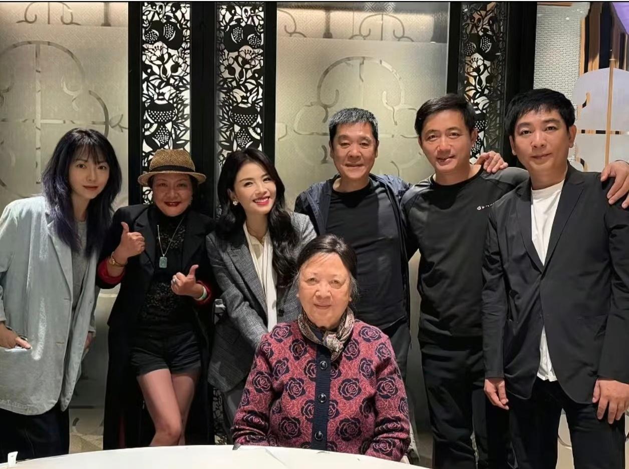 这才是广东人要的外来媳妇本地郎的大结局！三叔穿运动衫去见前妻，把广东人的松驰感