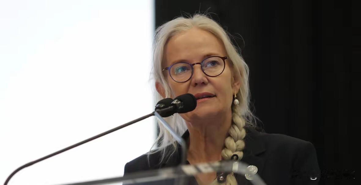 国际乒联主席索林“坐不住了”！樊振东去打德国乒乓球联赛，直接让国际乒联主席慌