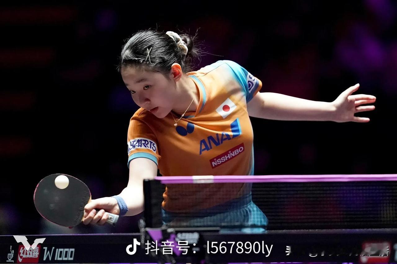 早田希娜哭了！最后一球落地在赛场就哭了哭得梨花带雨这是她横滨之后再一次赢