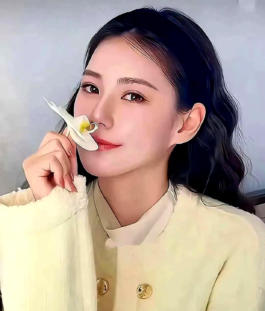 马筱梅分享的一段带娃日常，镜头里没有惊天动地的大场面，却让无数网友直呼“破防了”