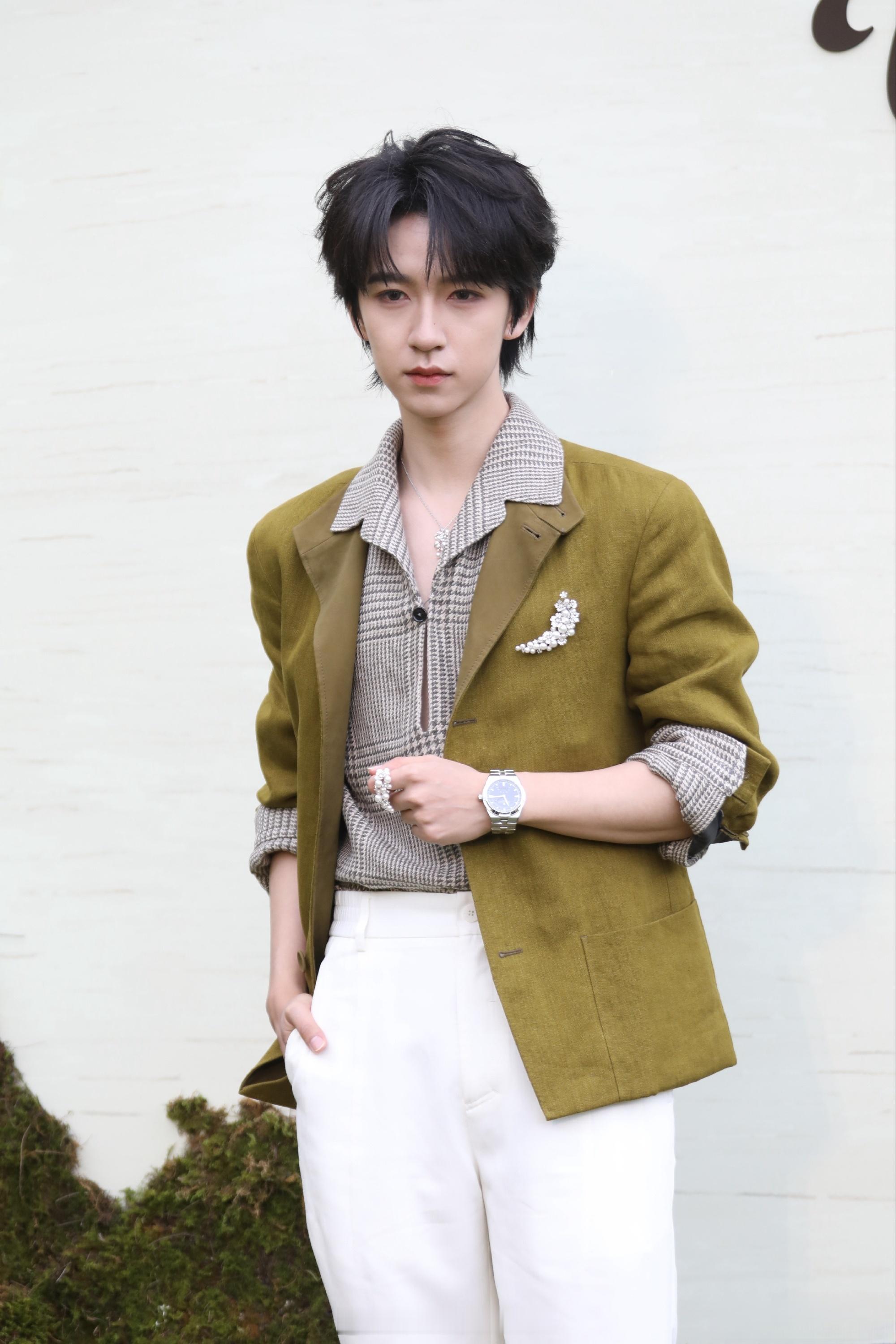 VOGUE红毯男艺人帅到我词穷！生图状态直接封神😎许凯、胡一天、洪知秀、张康