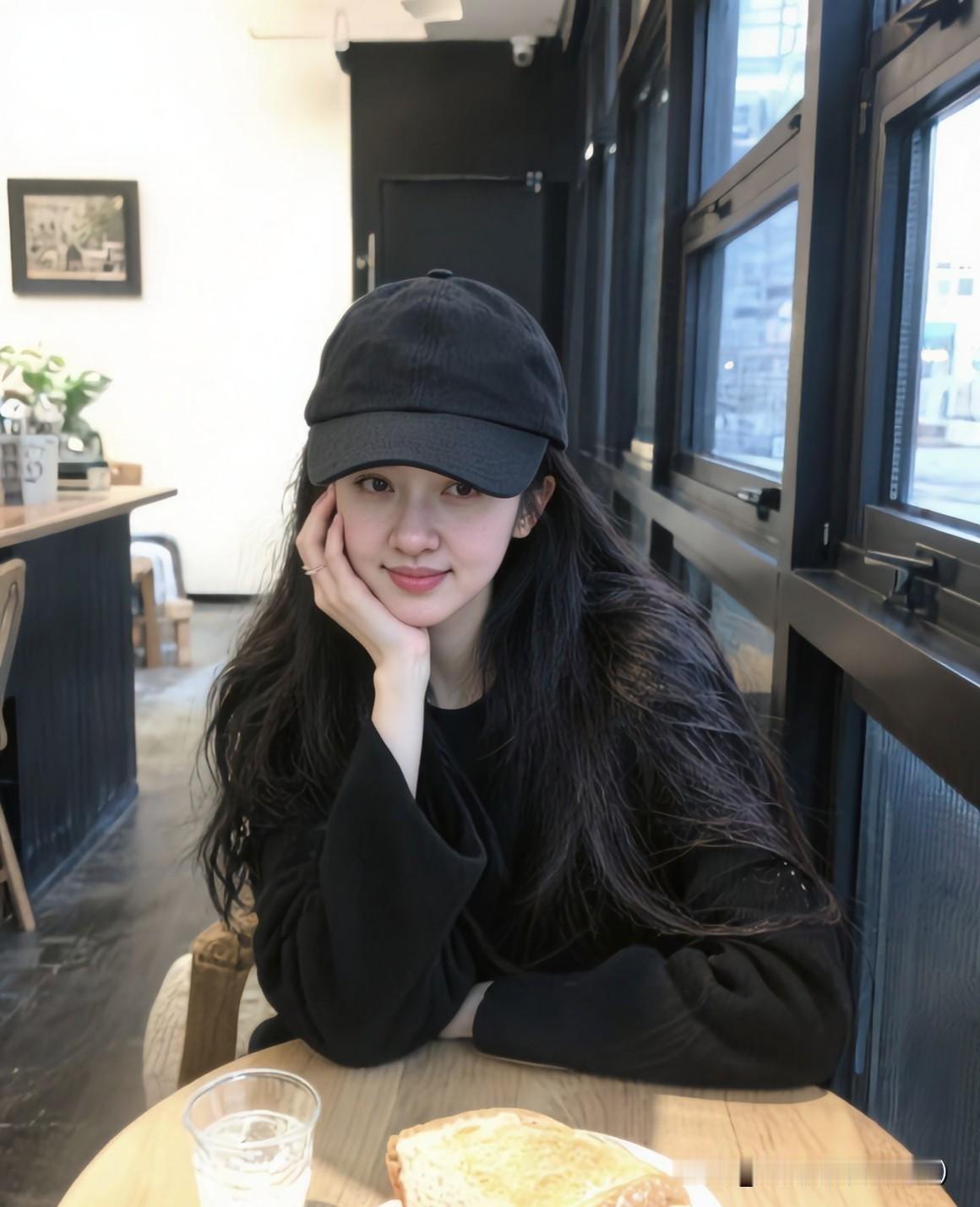 男人和女人之间相处，别老想着争个对错！多些理解，少点计较。她闹小脾气，