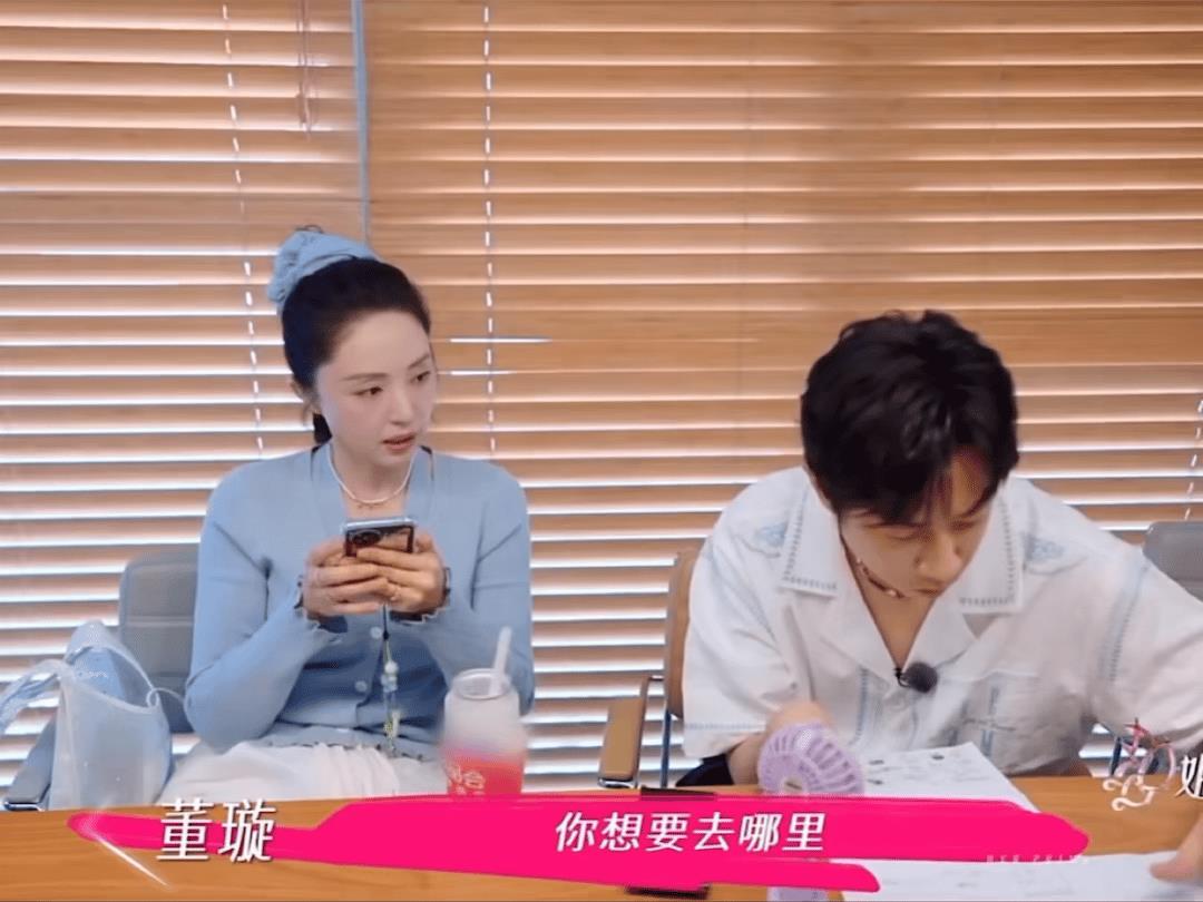 一个37岁的老登，动不动就撅着个嘴，夹个嗓子演小奶狗，整天哼哼唧唧、嘟嘟囔囔、嗯