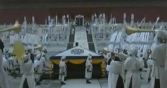 朱元璋下葬过程有多恐怖？明史给出的资料记载，足以让人胆颤心惊。洪武三十一年，