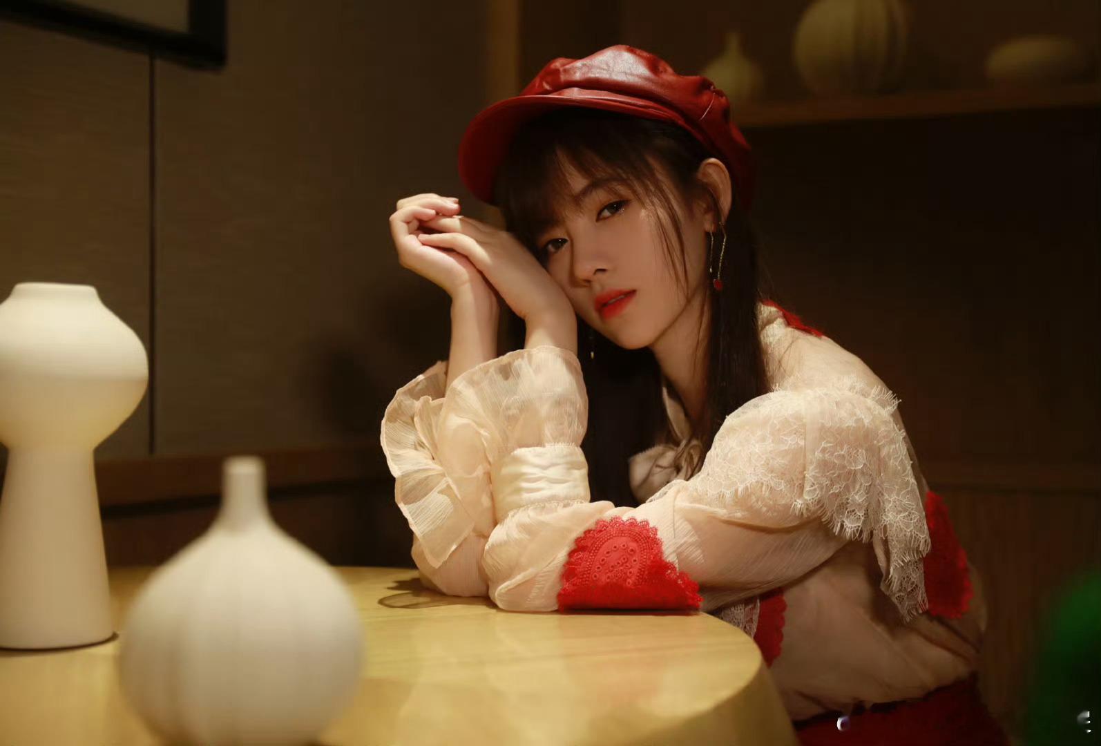 对，就这样看着我​​​
