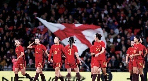 日前，中国女足国家队在温布利球场与英格兰队进行一场热身赛，结果0-8惨败，追平了