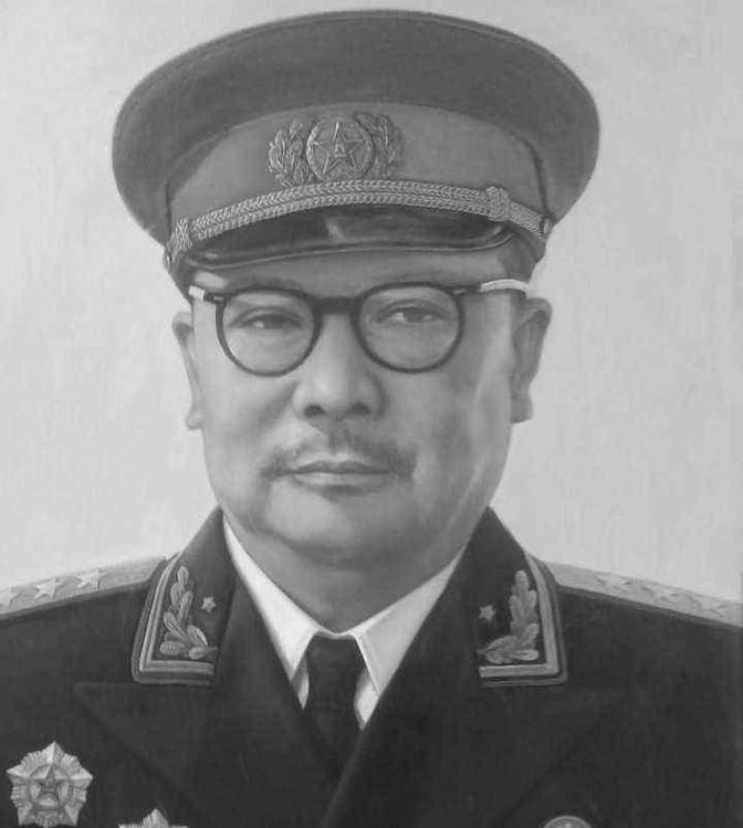 1949年，毛主席去苏联访问前，叫来李克农，对他说：“我离开北京后，你把‘040
