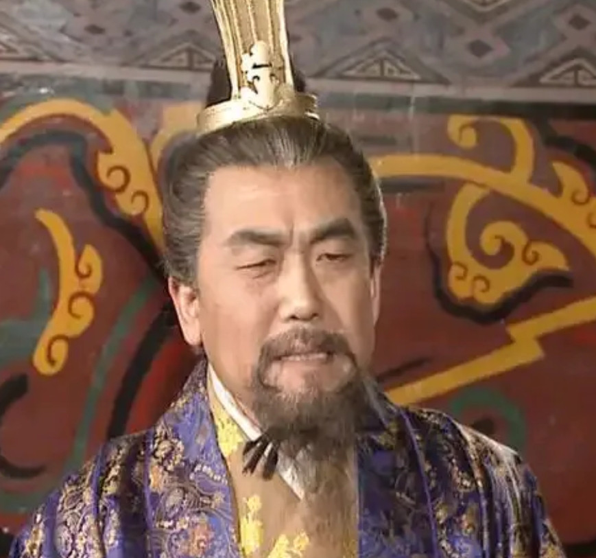 三国演义中最搞不懂一个人就是曹爽不懂一：自己掌握了天下大权，在陪天子高平陵祭祖