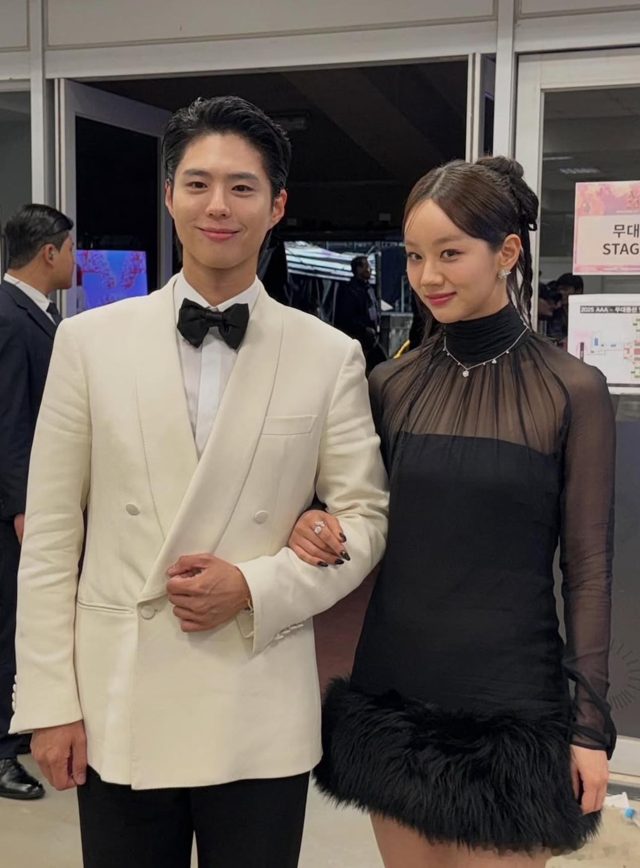 李惠利更新ig，发了和朴宝剑的合照，泽善党嗑哭了