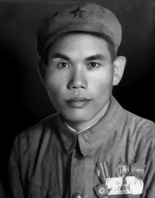 🌞1955年，四野资深旅长王化一，得知授少校军衔，转身对组织干事，苦笑道：